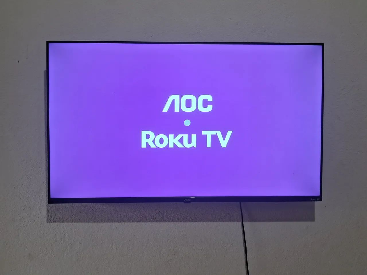 Smart TV Roku 43 Polegadas + Controle + Suporte - Foto 2