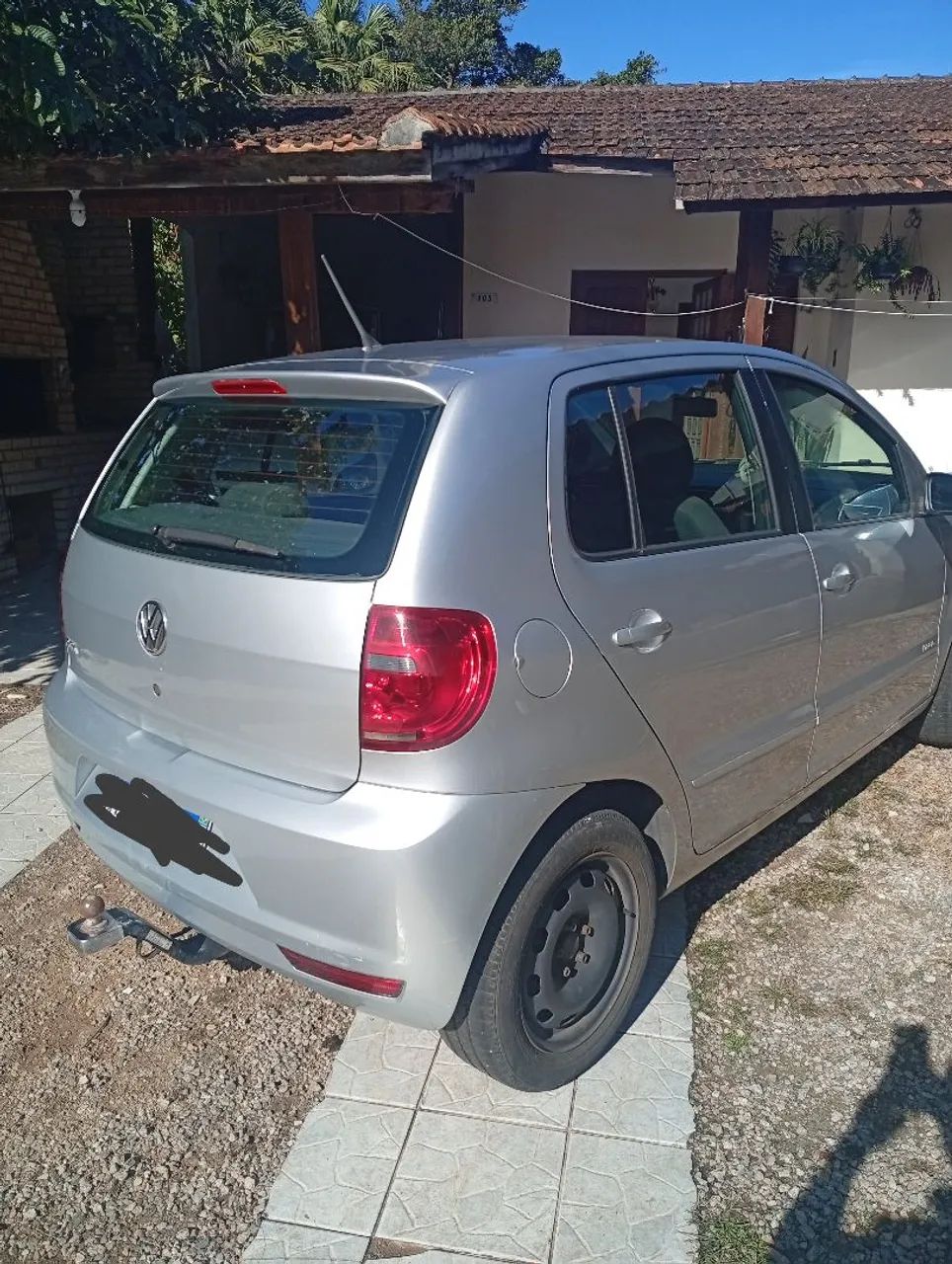 Volkswagen Fox 1.0 MI Total Flex 8V 5P 2014 - Foto 3