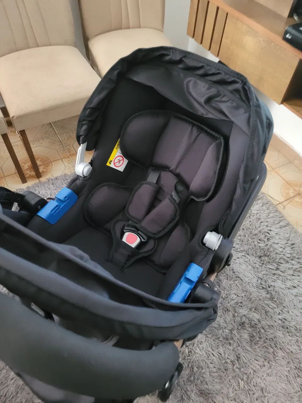 Vendo bebê conforto 