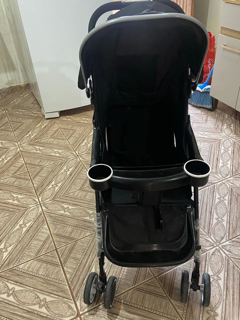 Carrinho de bebê compacto reclinável até 15 Kg - Foto 3