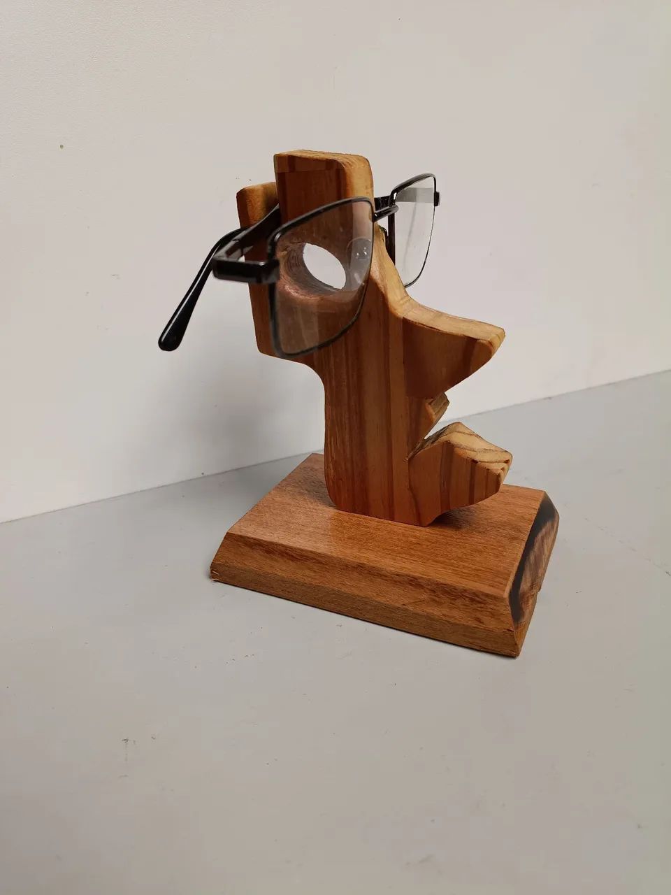 TOTEM suporte para óculos nesse baixa. - Foto 4