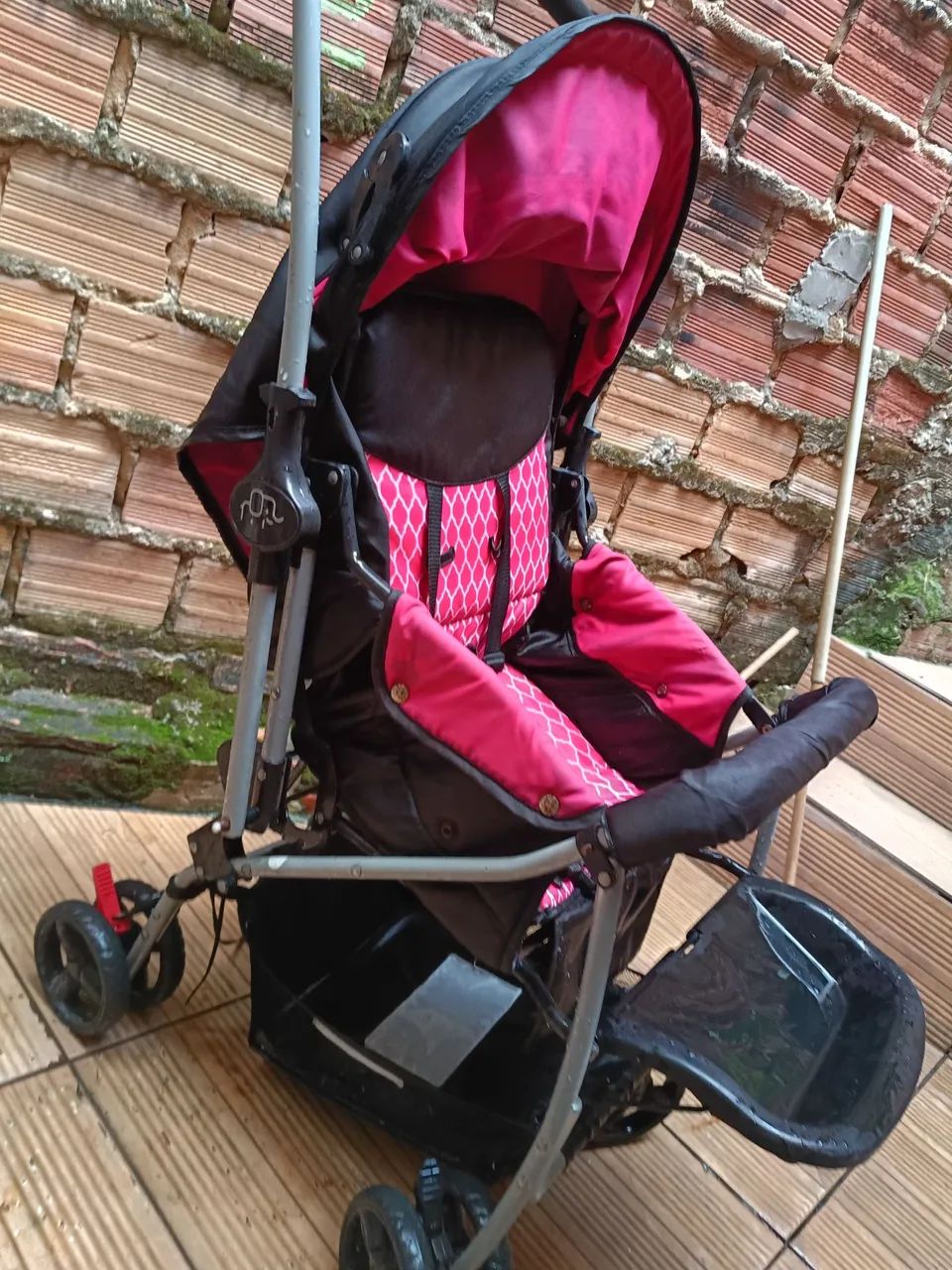Carrinho de bebê multikids 