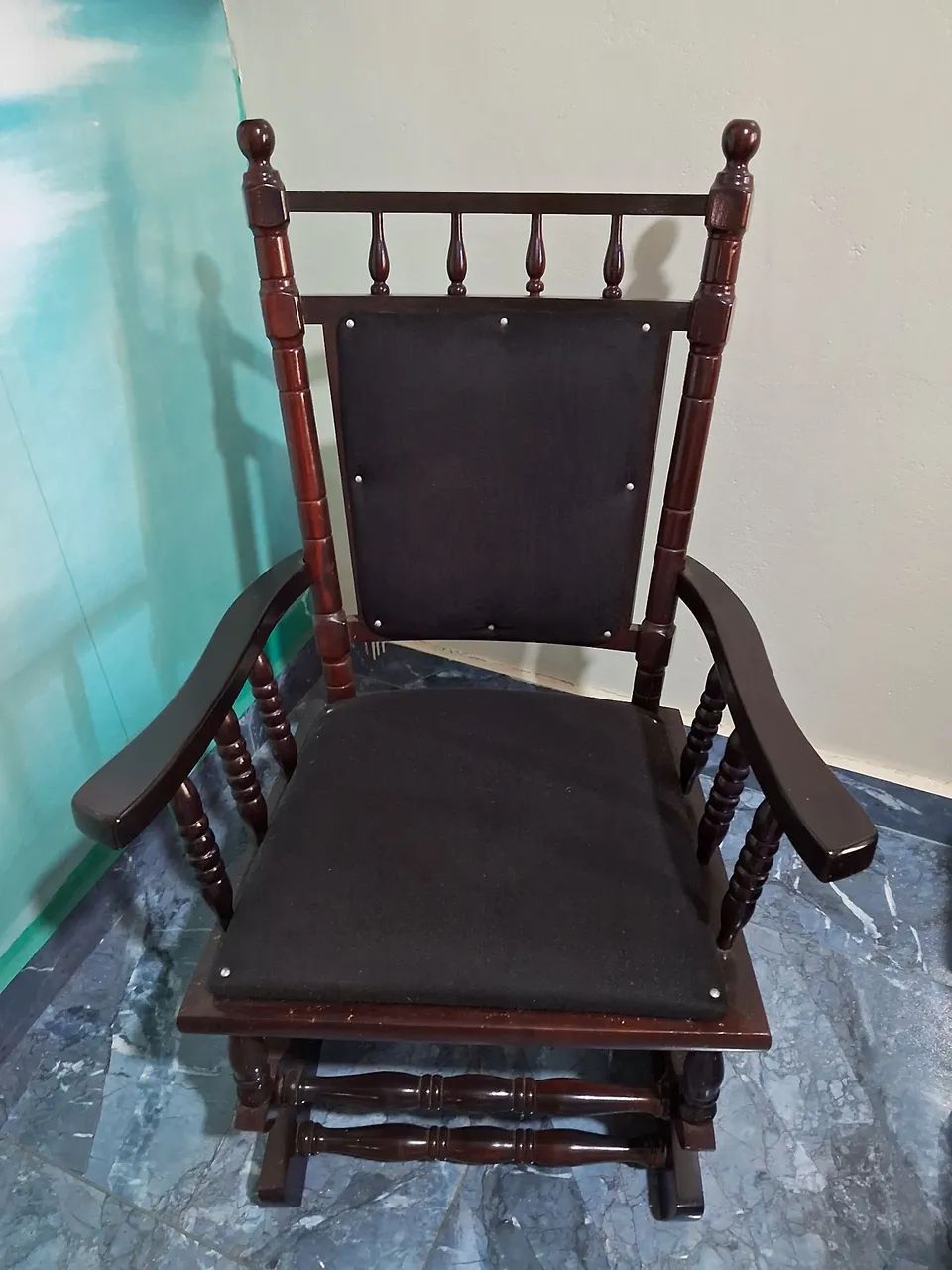 Vende-se cadeira de balanço 