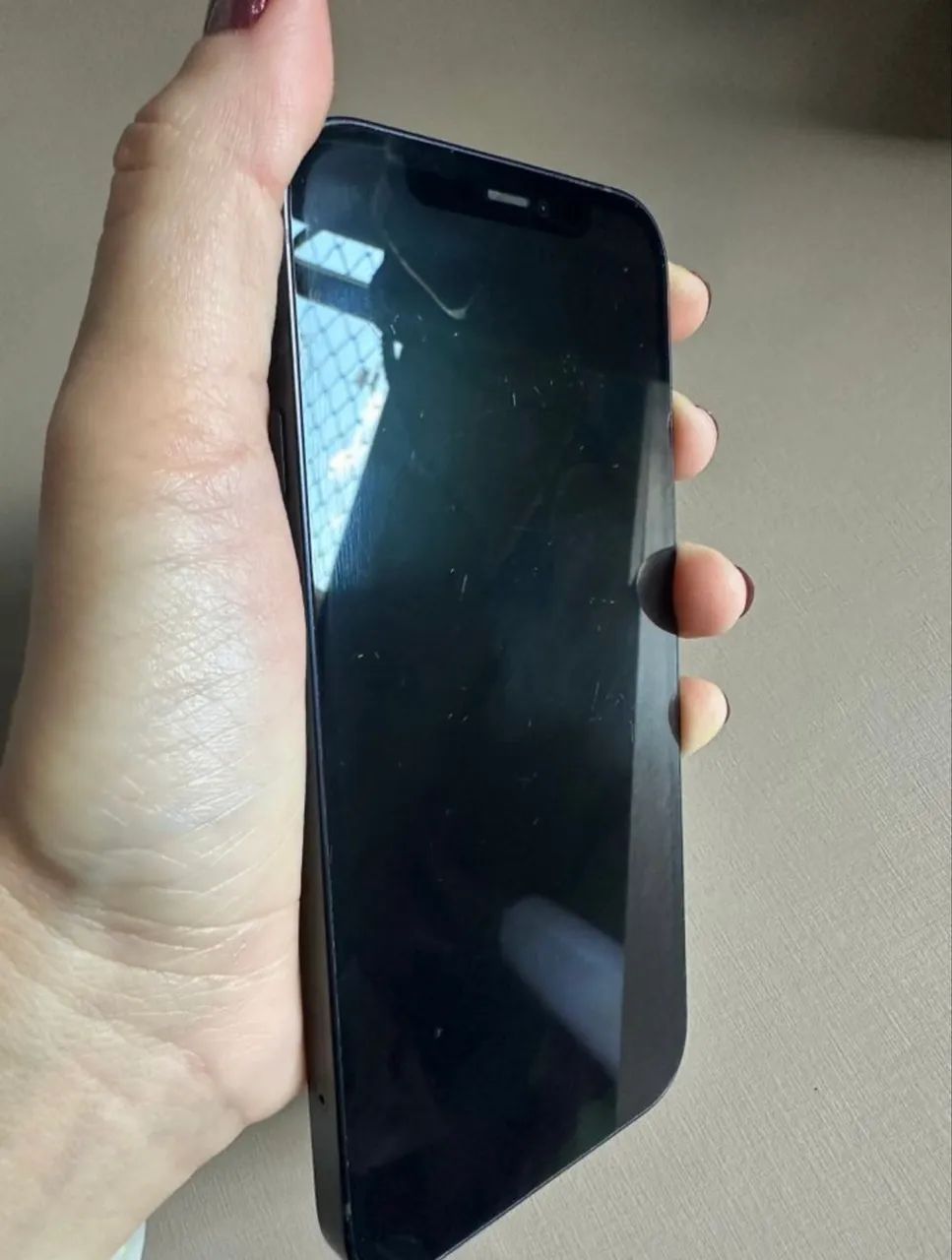 iPhone 12 - Preto