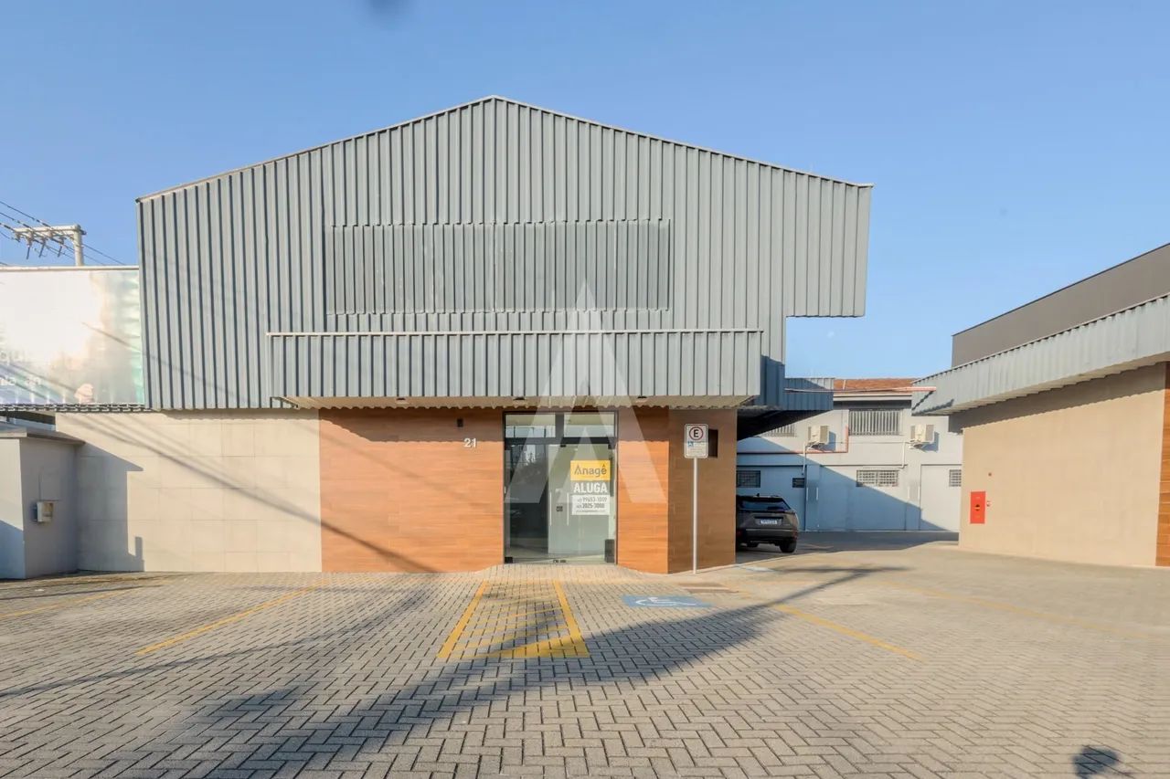 Loja comercial na região central com 217m² e 5 vagas rotativas
