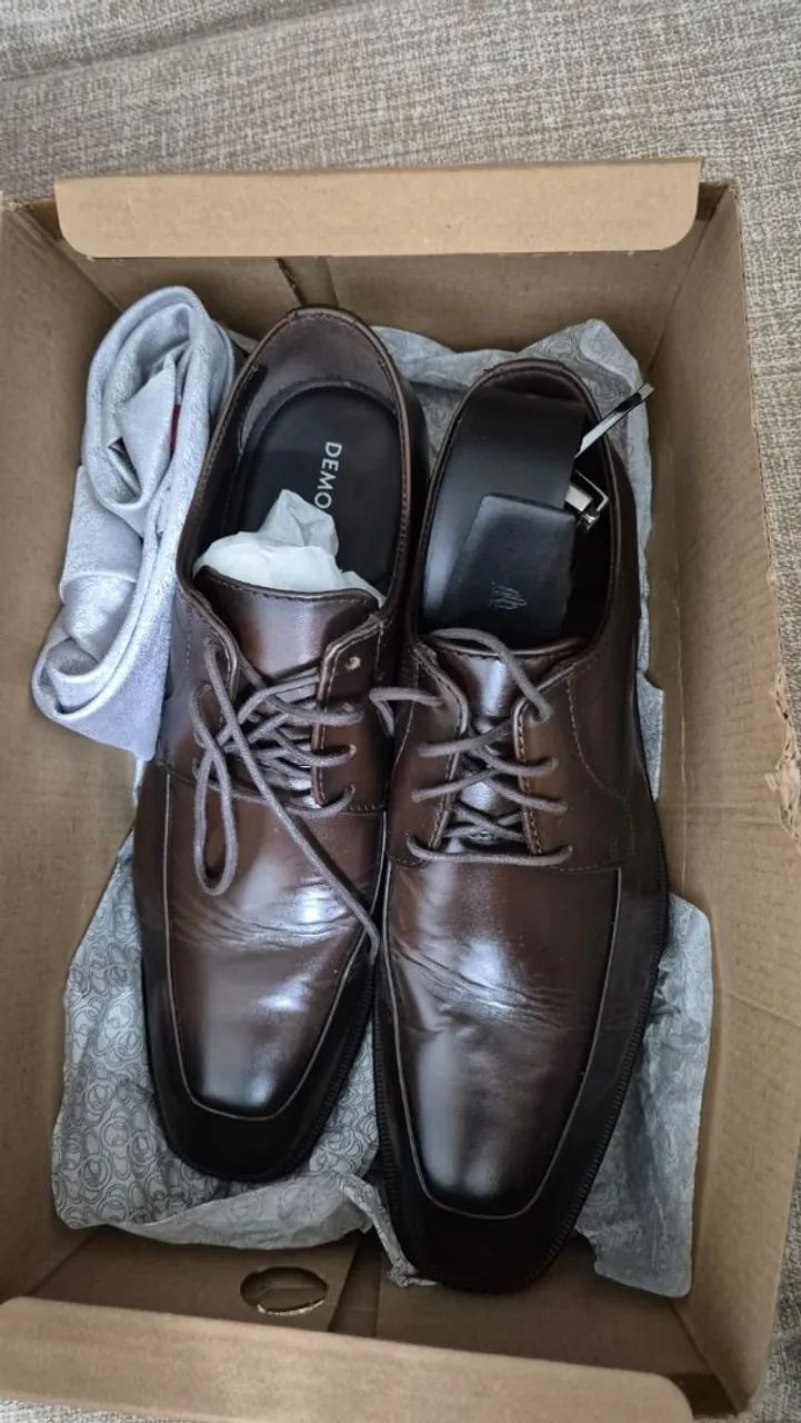 Vendo sapato democrata com cinto, camisa ternocom e gravata 