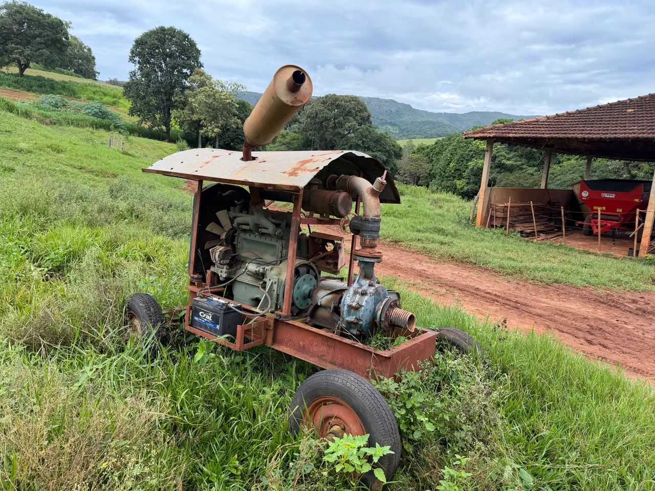 Motor 608a diesel e acoplada com bomba ksb 8040/2 - 1800 rotação para irrigação  - Foto 2