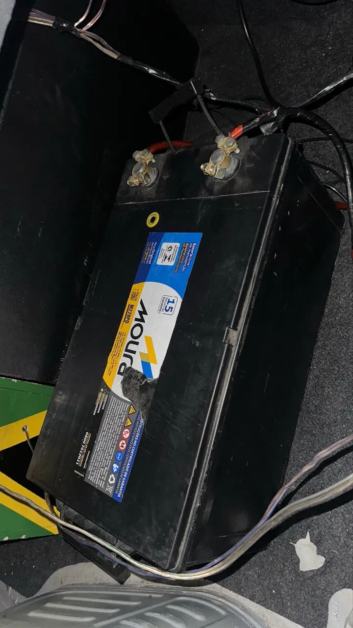 Bateria Moura 220A