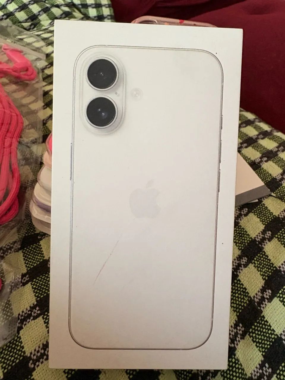iPhone 16