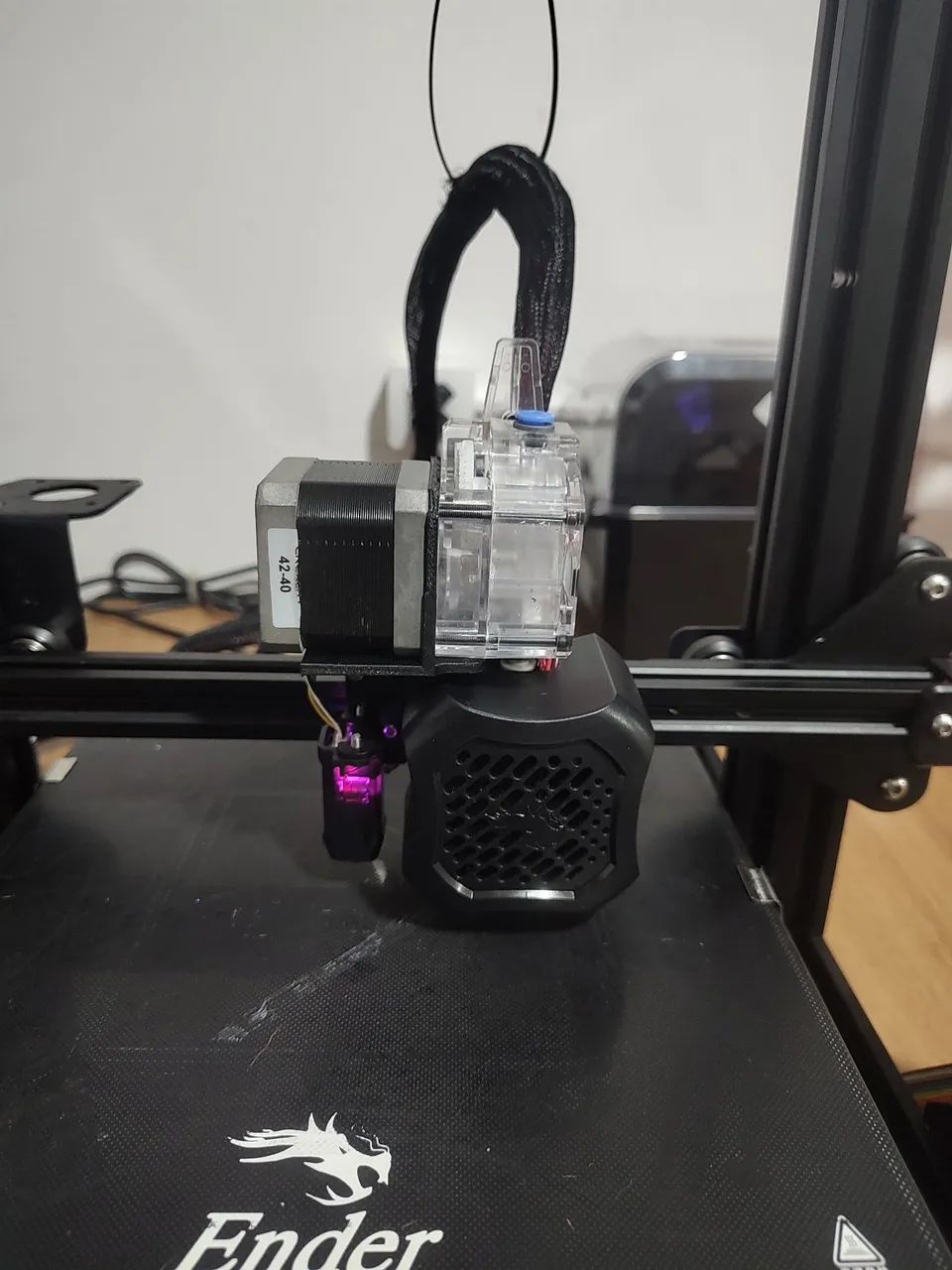 Vendo impressora 3D Creality Ender 3 V2 com Direct Drive - Foto 3