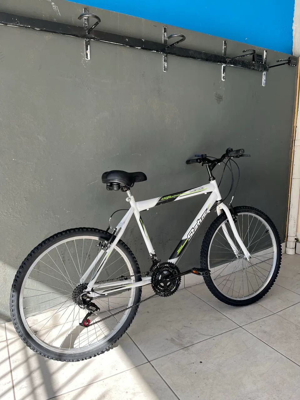 Vendo Bicicleta Aro 26 Semi Nova!!