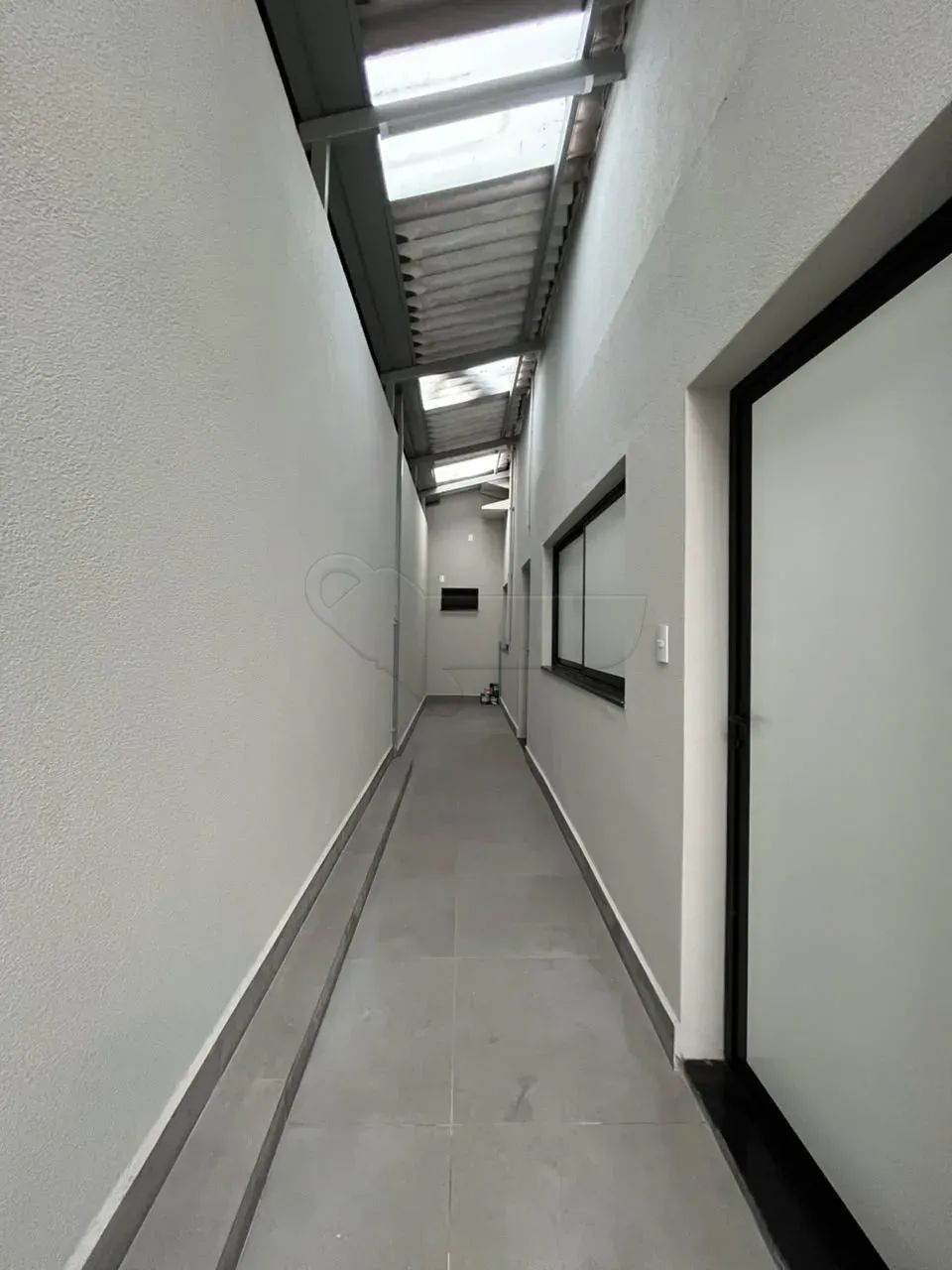 Salão Comercial com Aproximadamente 95m² de Área Útil, Localizado no Centro - Limeira/SP - Foto 3