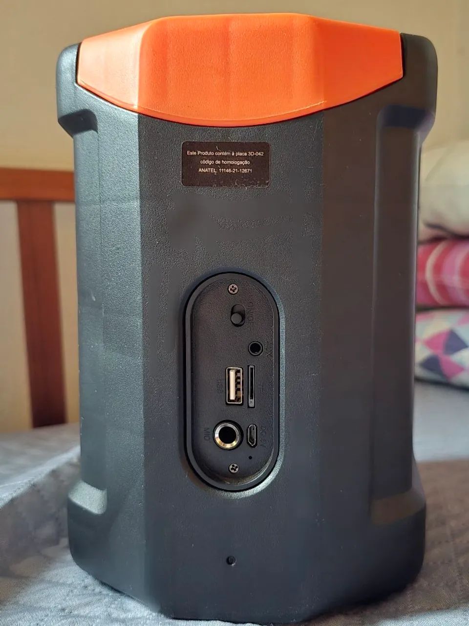 Caixa de som Bluetooth portátil - Foto 2