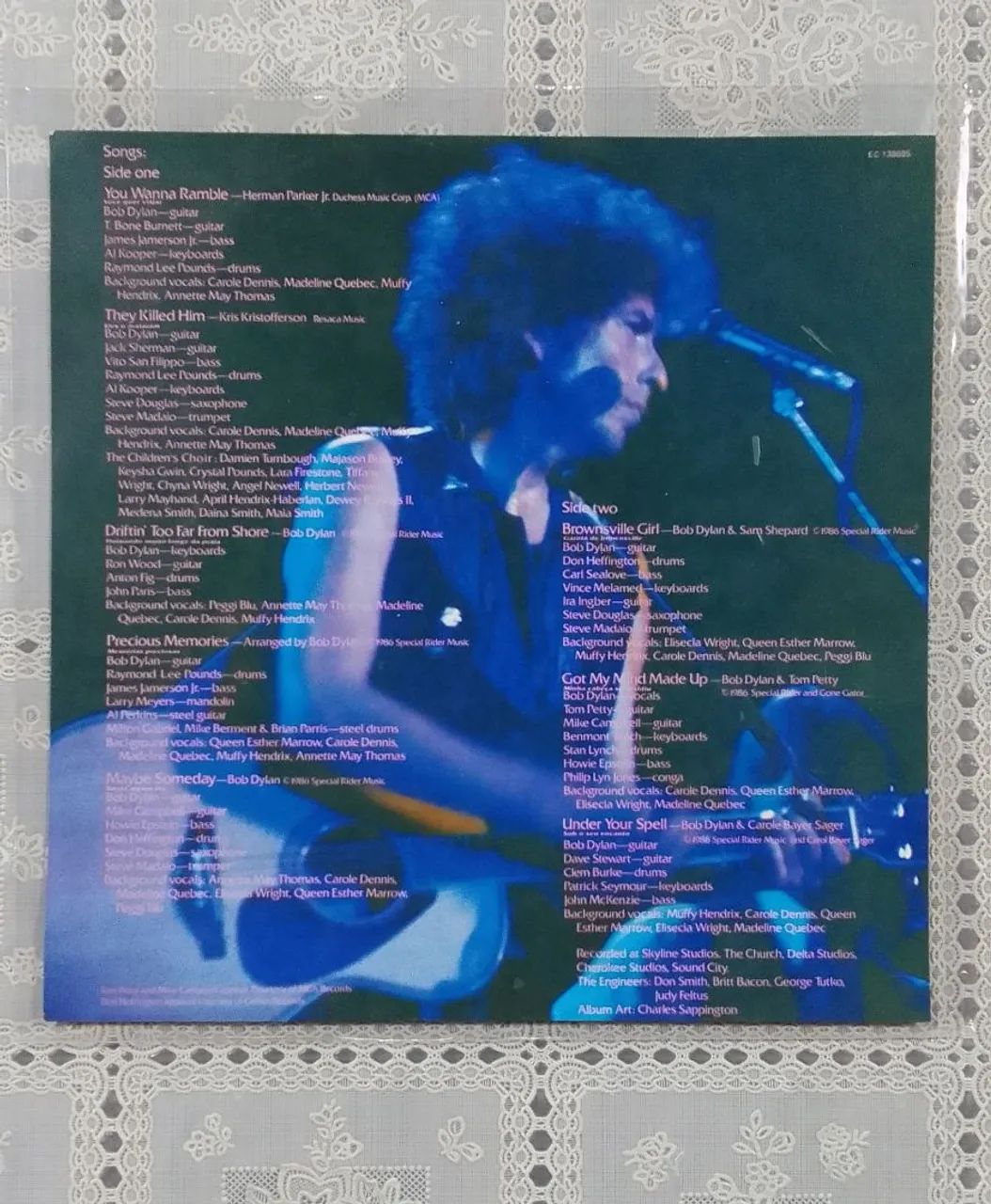LP Knocked out loaded (1986) - Bob Dylan  - Foto 2