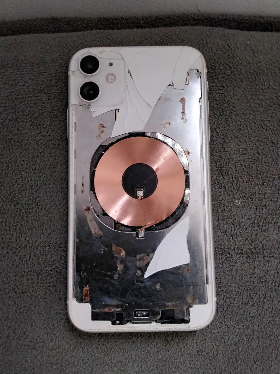 IPhone 11 Branco - 128gb - Foto 2
