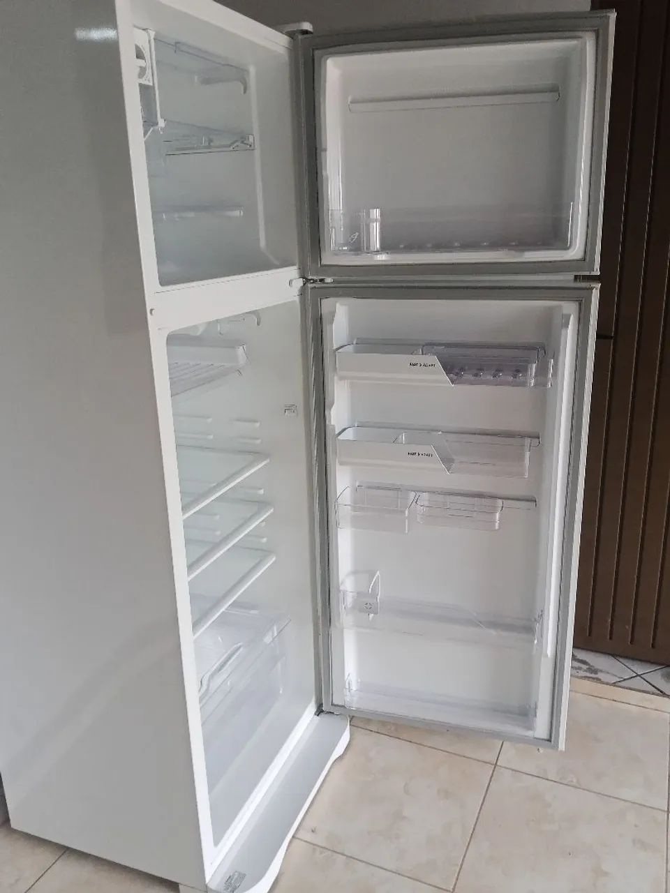 Geladeira Eletrolux 460 litros  - Foto 4
