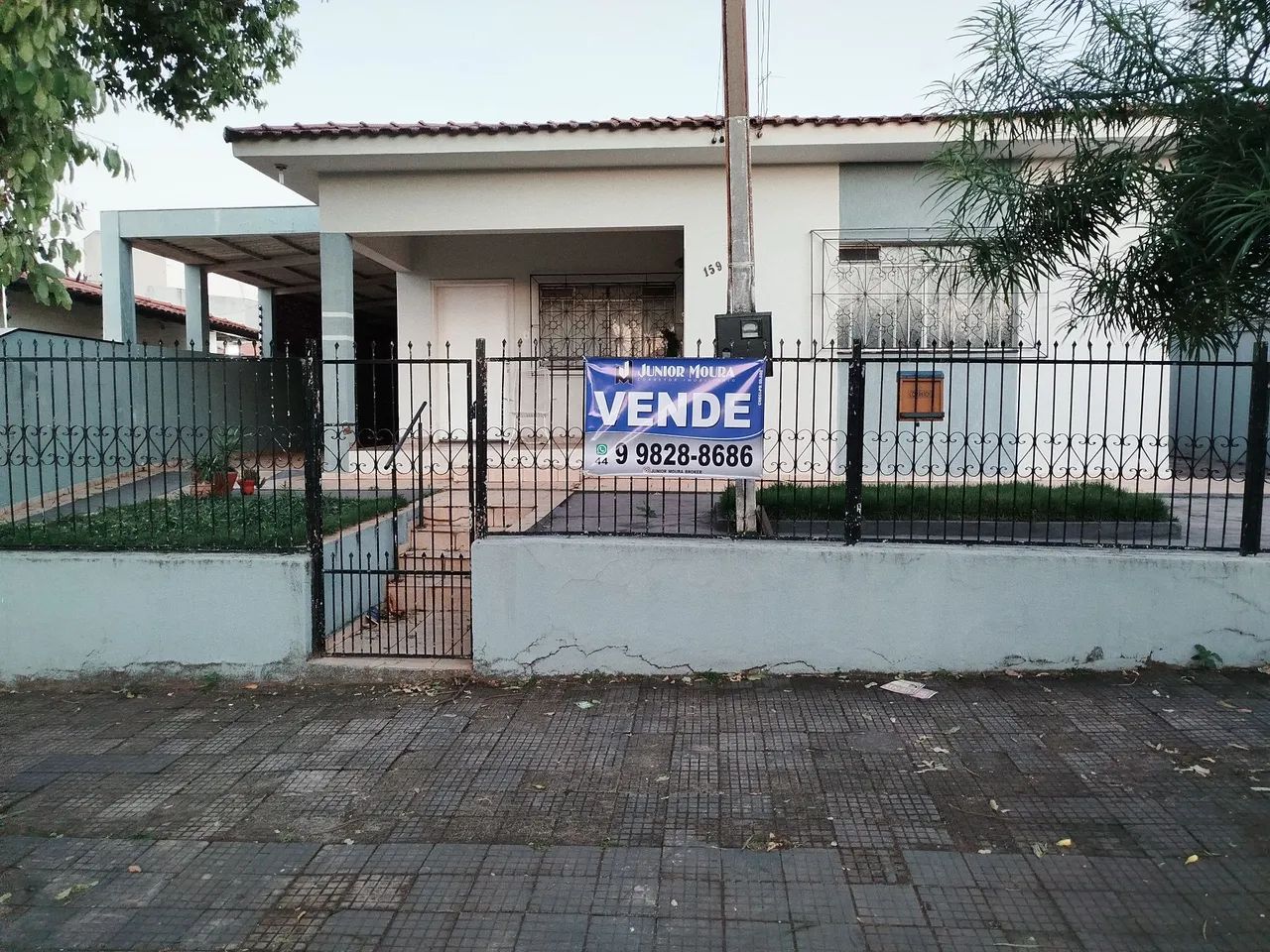 CASA NO CENTRO DE MANDAGUAÇU 