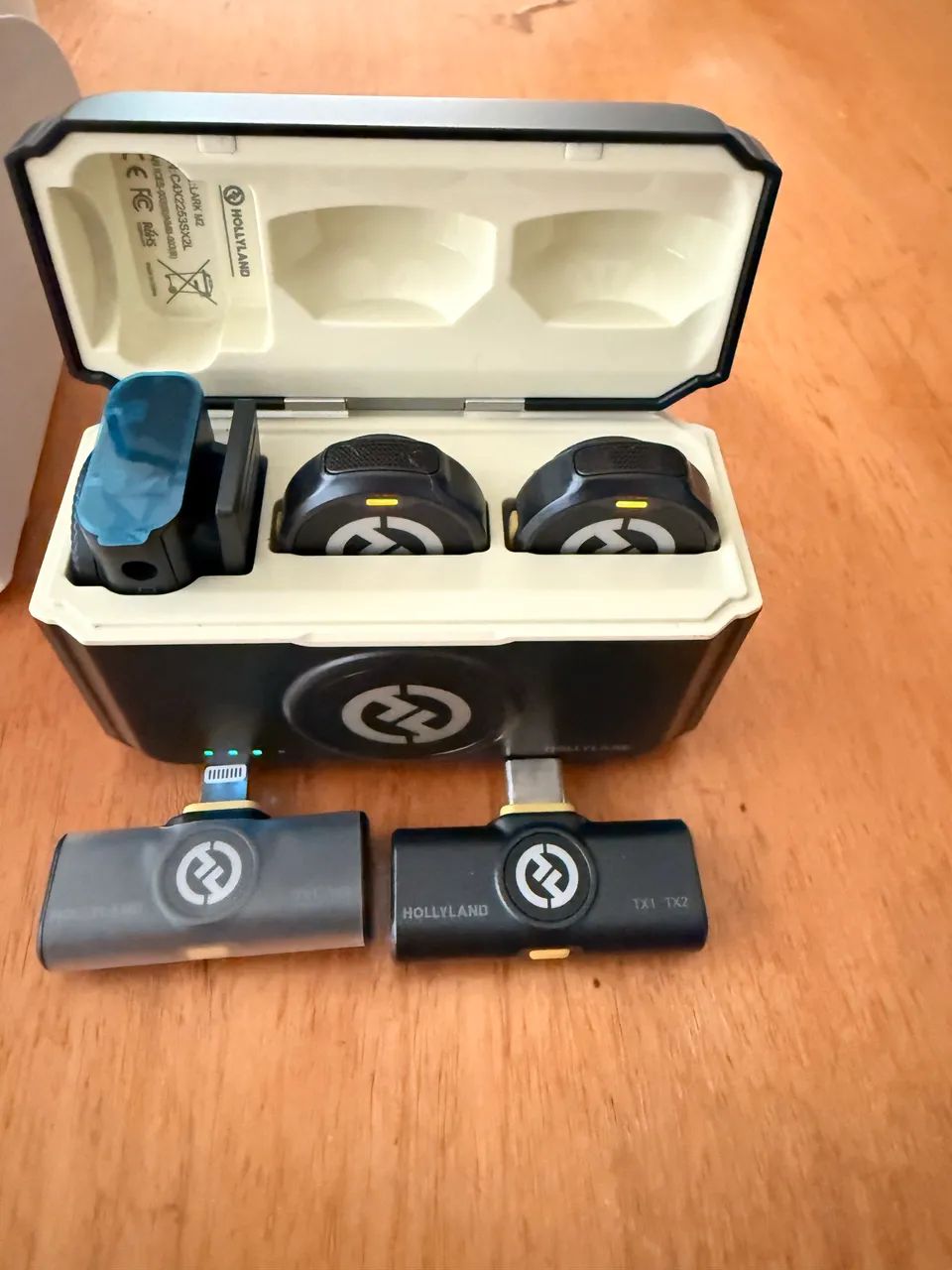 Microfone de Lapela Sem Fio Hollyland Lark M2 Combo USB-C + Câmera - Foto 3