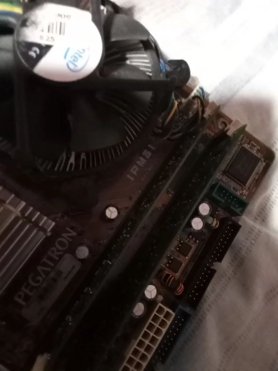 Kit 775 Pentium e5400 4gb funcionando perfeitamente  - Foto 3