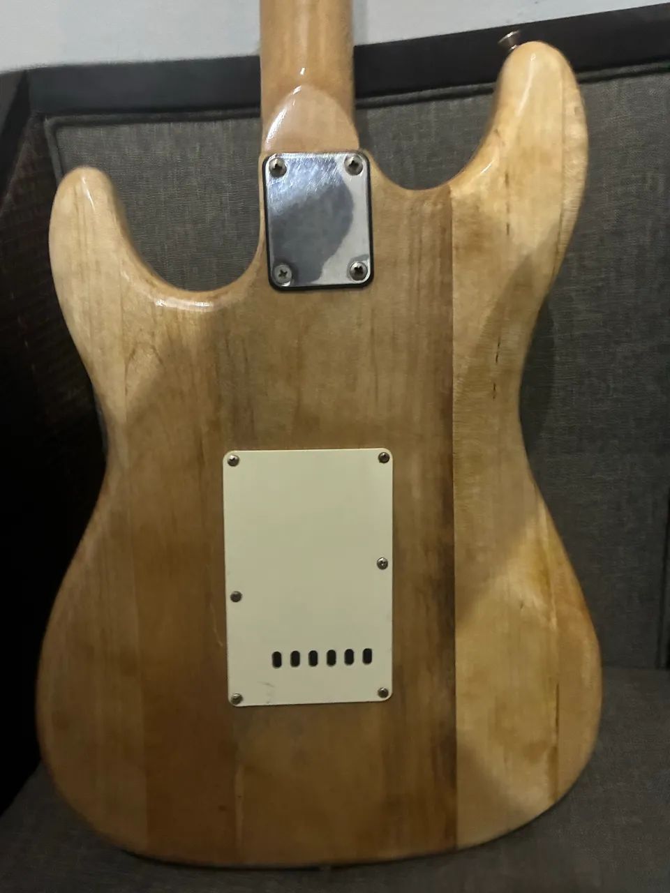 Guitarra Strato  - Foto 4