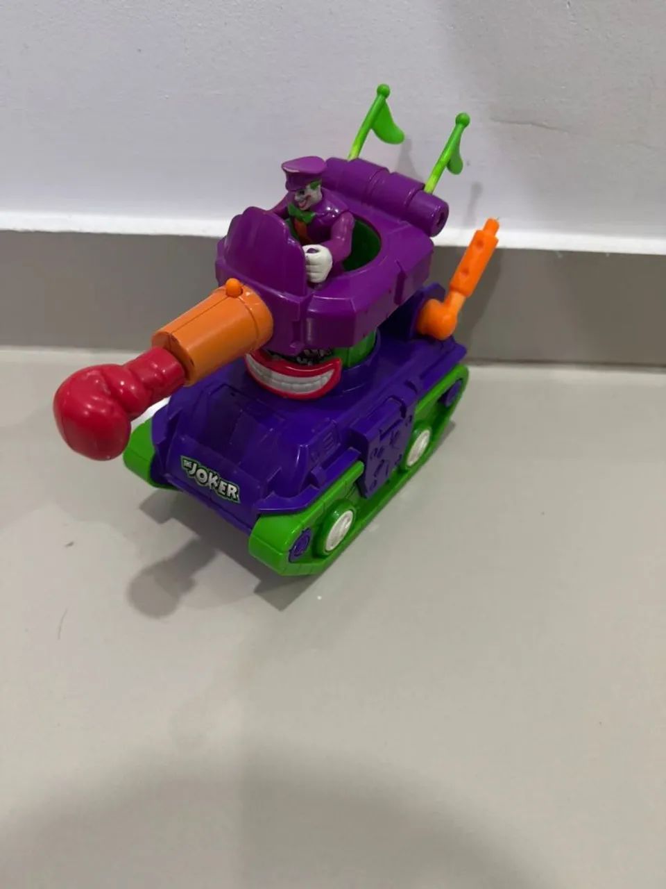 Brinquedo Tanque do Coringa - Foto 3