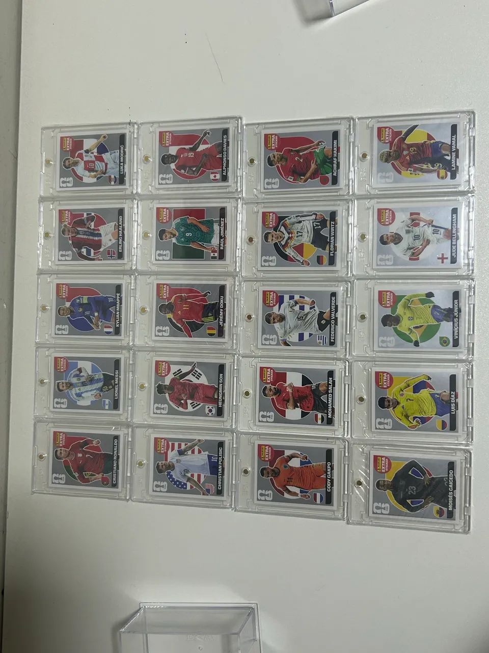 80 figurinhas legends completo mais cases - Foto 3