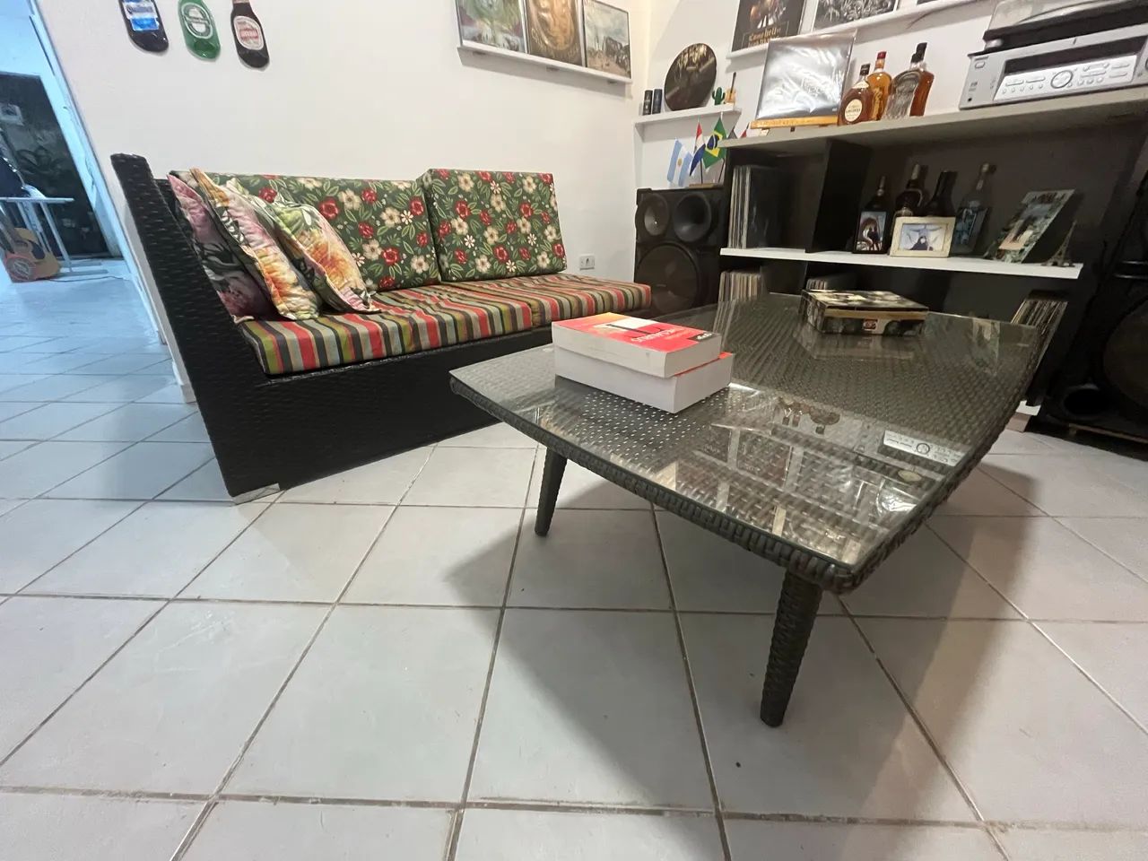 Centro e sofá em vime446558815136655362
