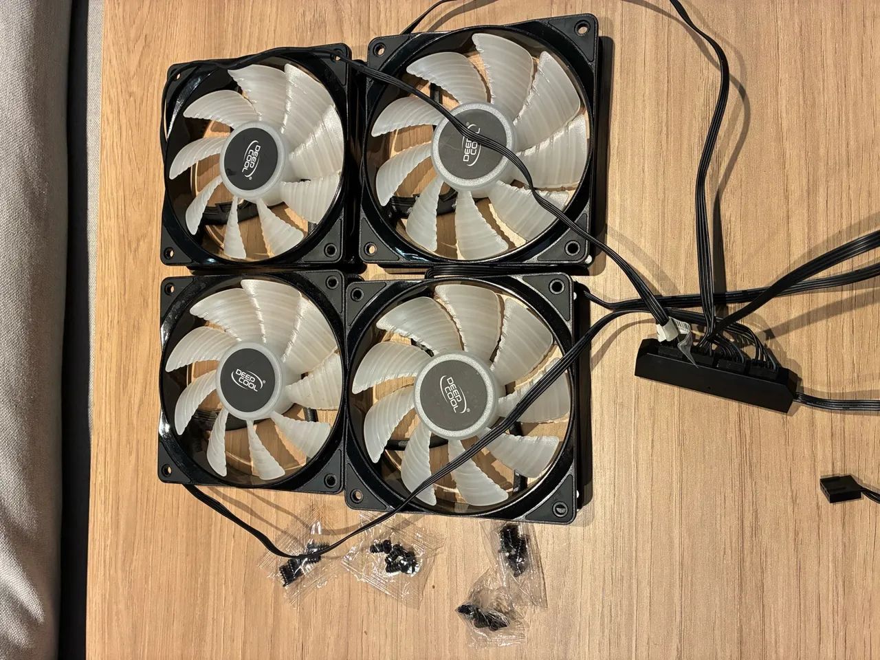 Kit 4 Fans DeepCool RGB RF-120 120mm - Foto 2