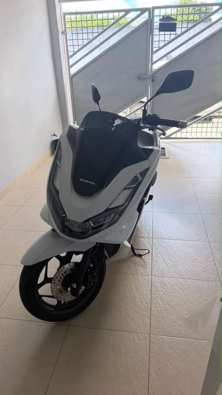 Vendo PCX ano 2025- MOTO QUITADA. - Foto 3