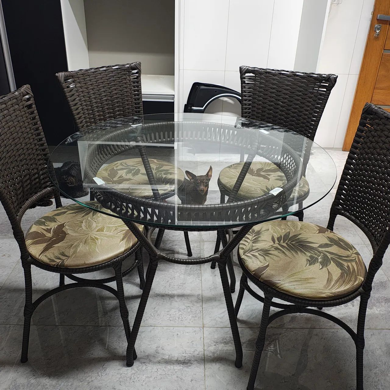 Mesa com cadeira  - Foto 2