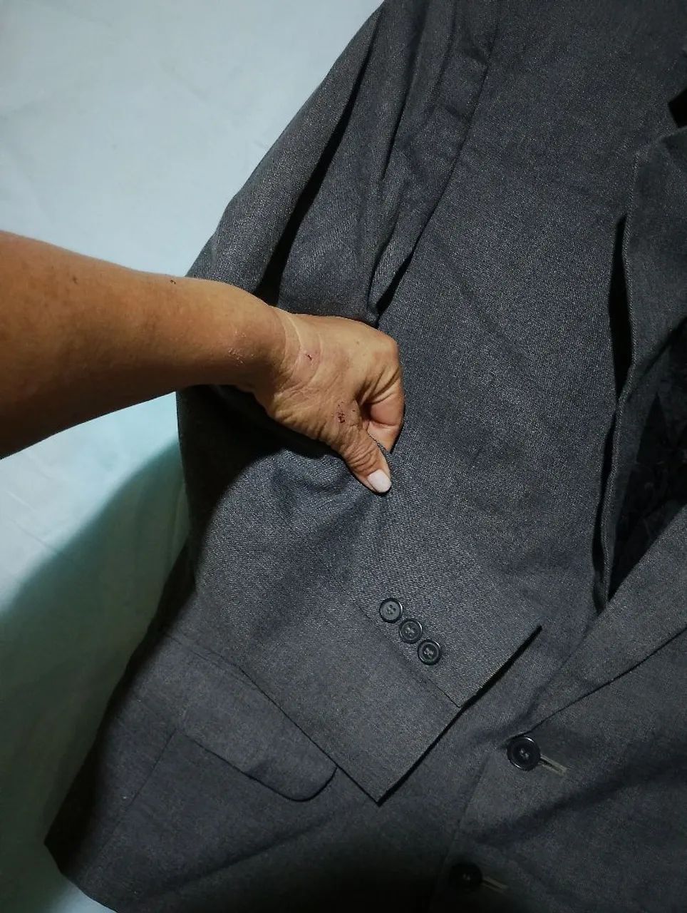 Blezer masculina tamanho G cor cinza  - Foto 4