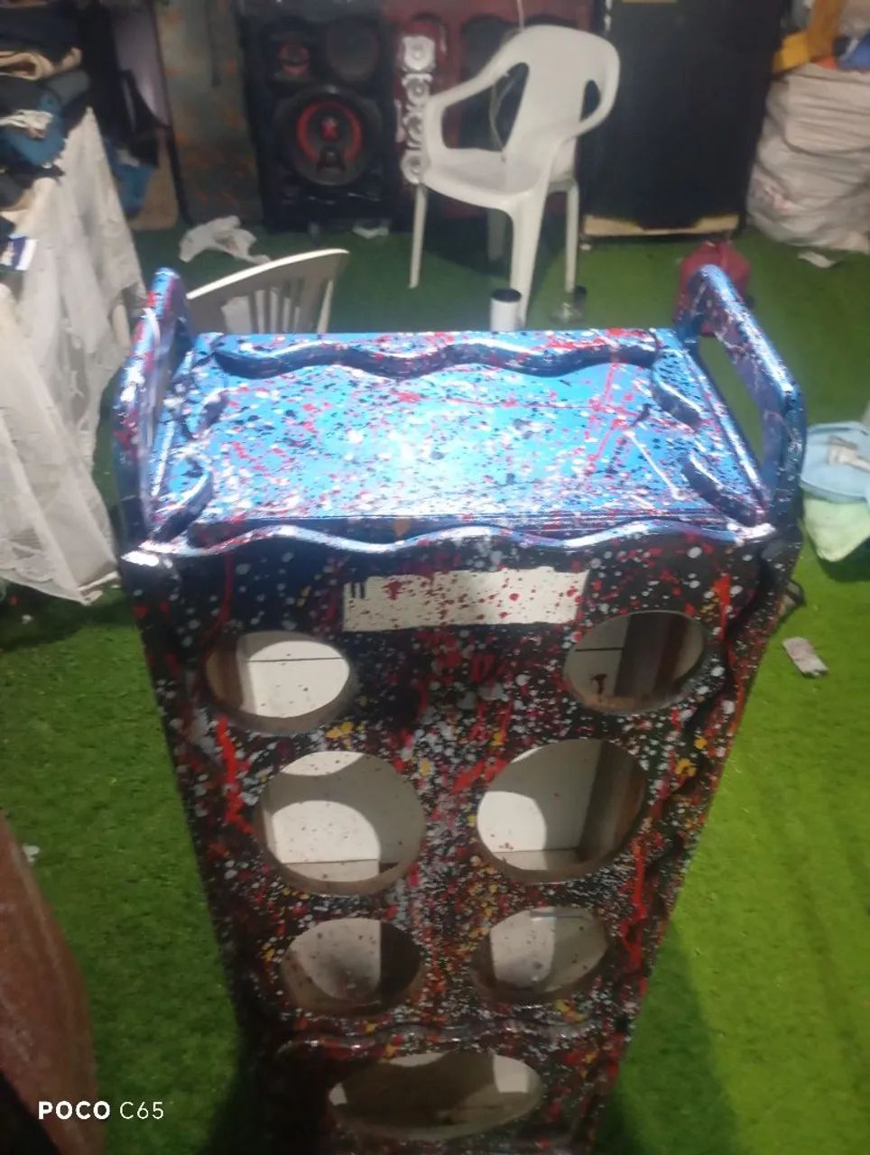 Caixa de som Bob montada e desmontada