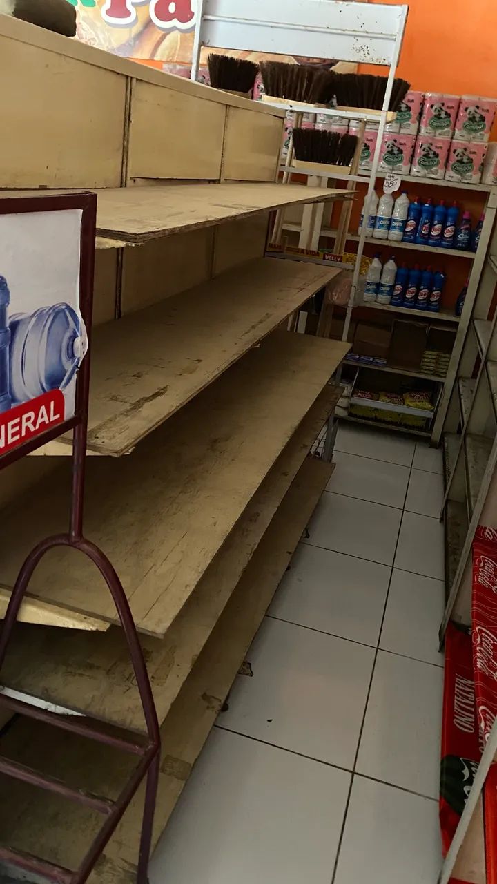 VENDO EQUIPAMENTOS PARA MERCADINHO