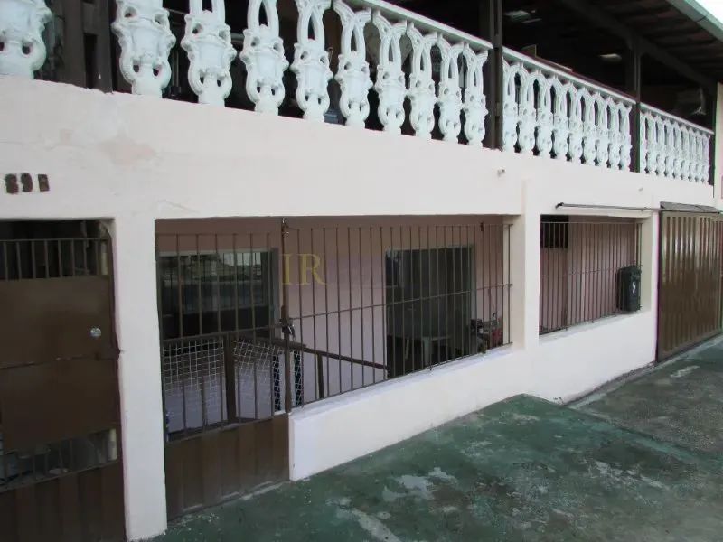 BARRACAO UM QUARTO