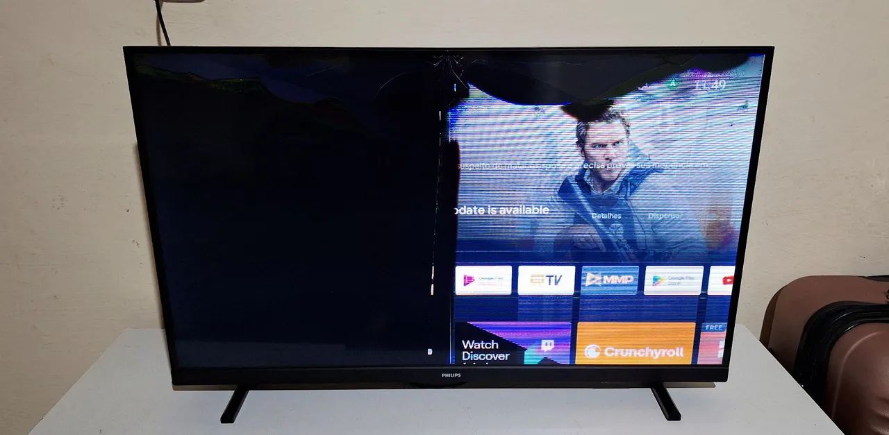 Smart Tv 32" Philips (com tela quebrada) mas Funcinando 