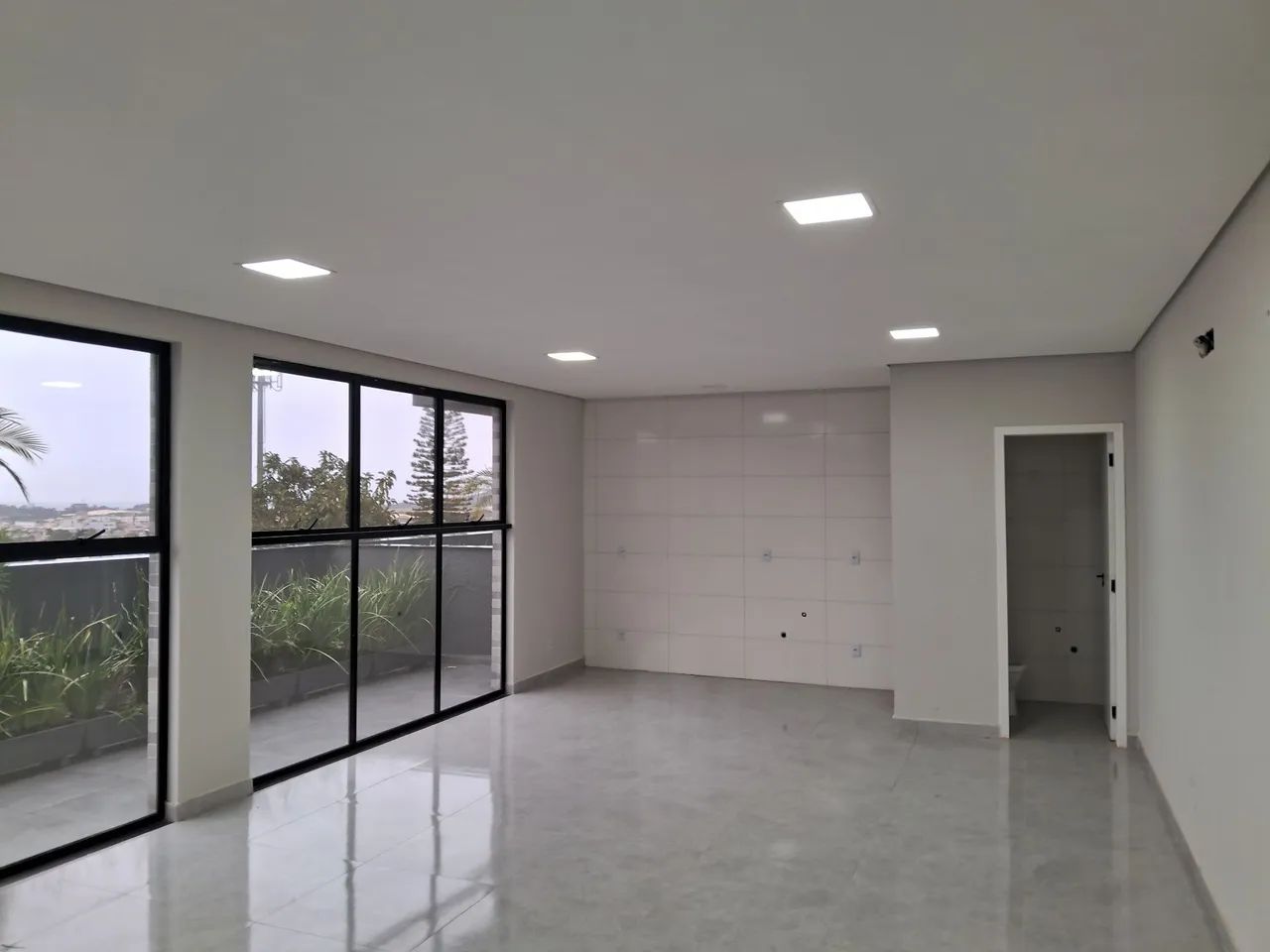 Sala Comercial Locação - Ingleses do Rio Vermelho - Foto 2