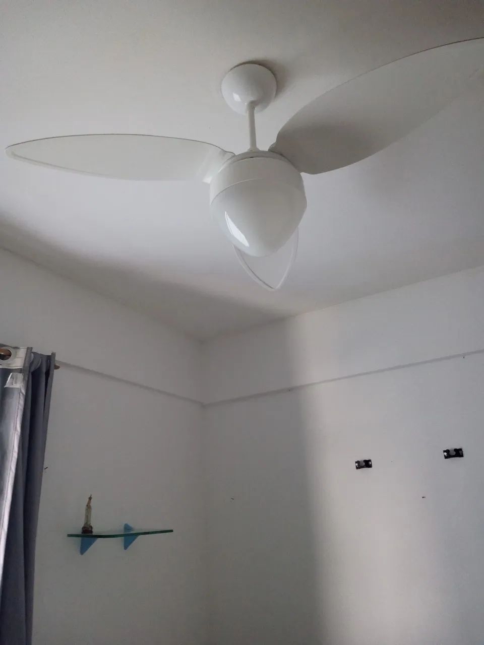 Aluga-se quarto para moça estudante ou que trabalhe fora. - Foto 5