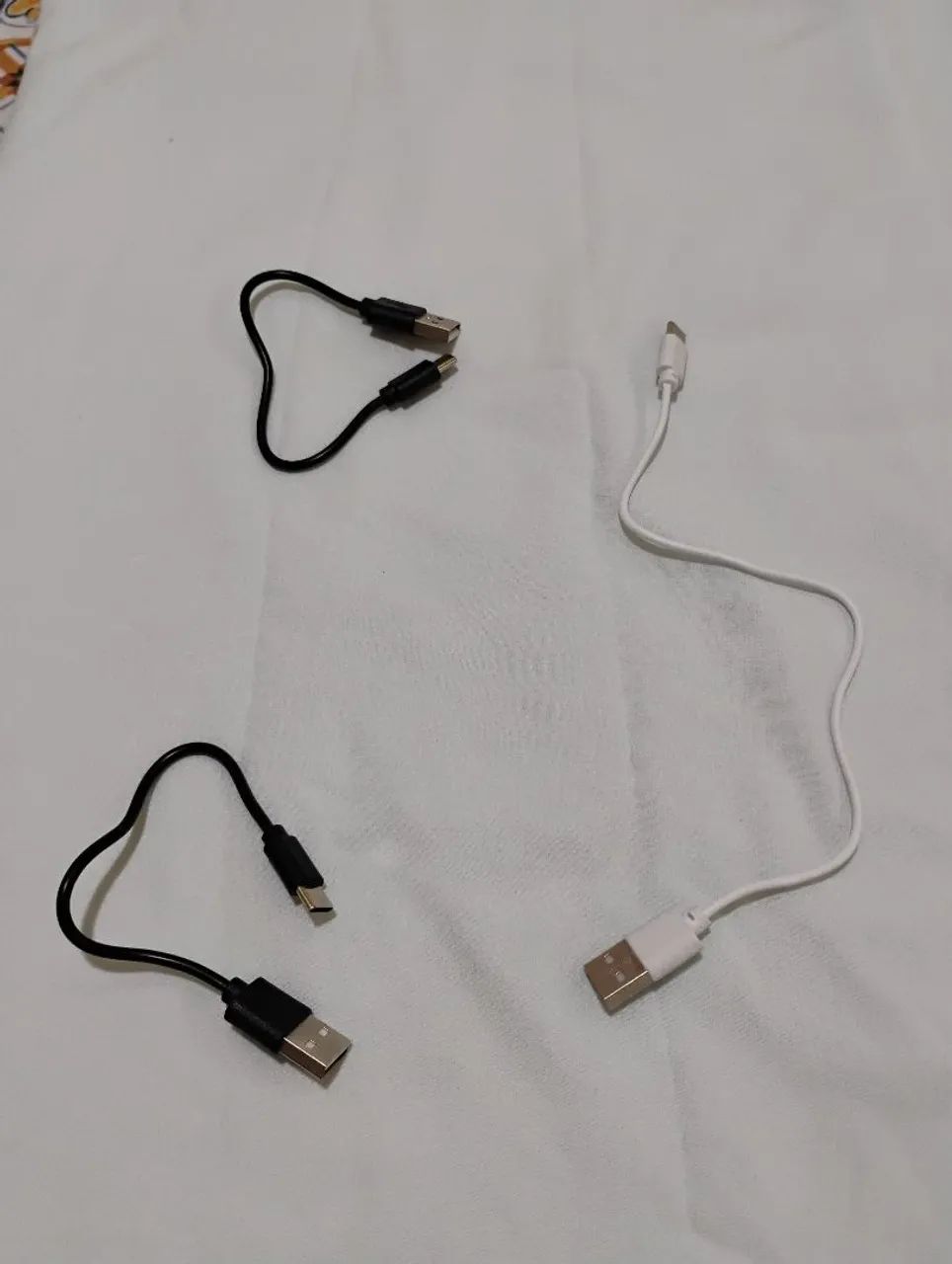 Kit com 3 Cabos USB-C para Carregamento - Em Ótimo Estado - Foto 5
