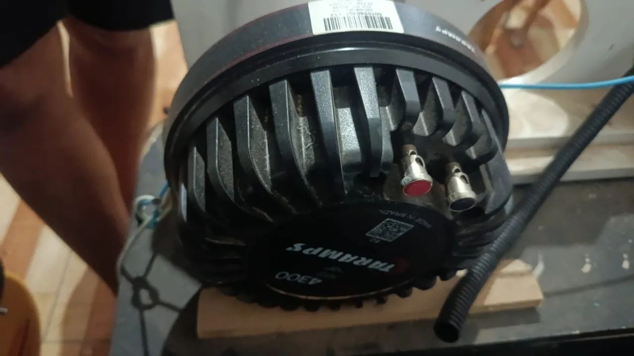 Peças de som automotivo