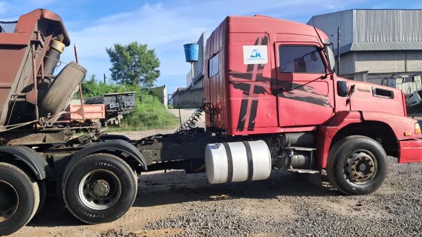 Vende-se Conjunto Cavalo e Caçamba (Vai com 12 pneus) - Foto 3