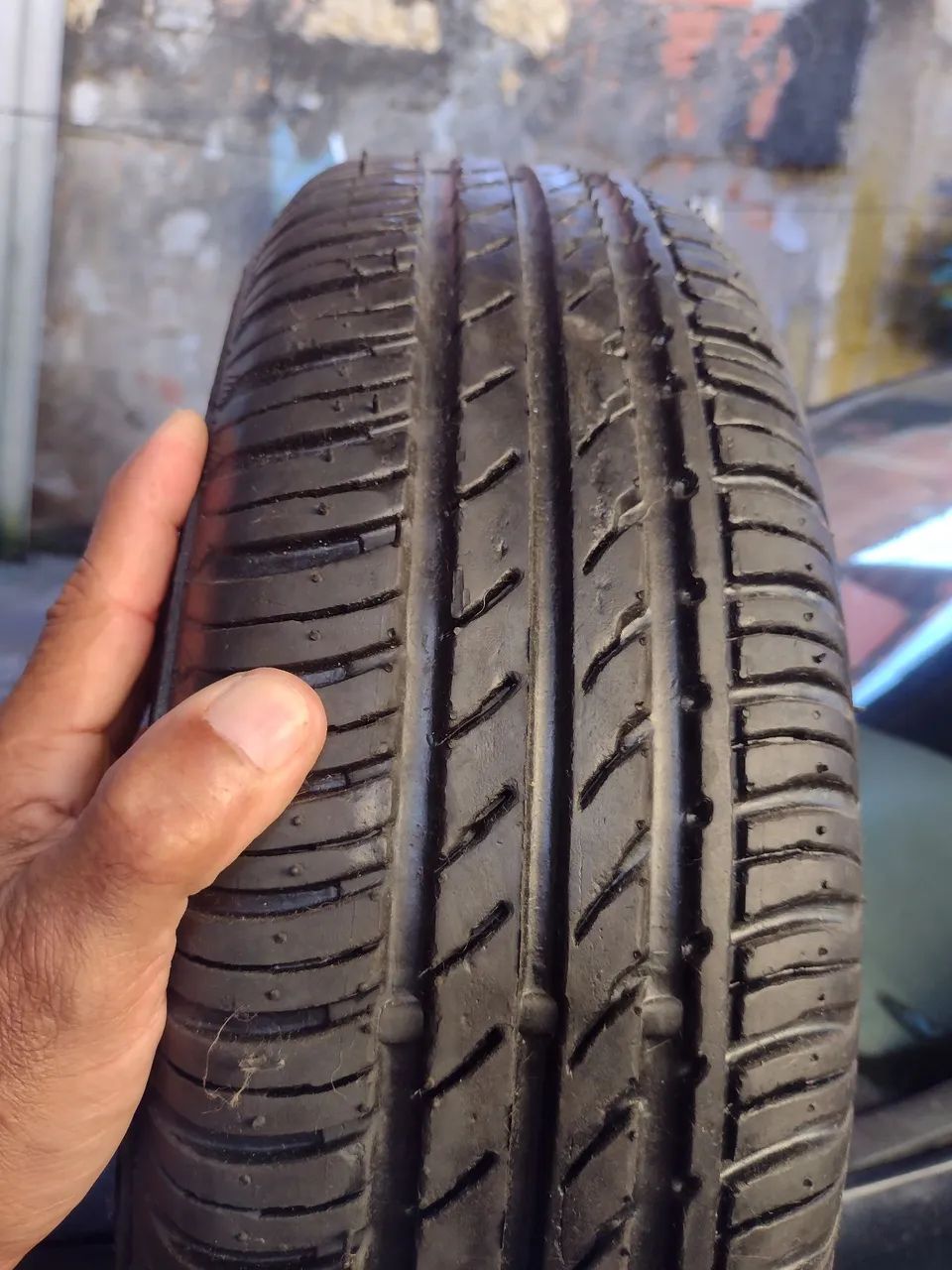 Vendo pneu - Foto 2