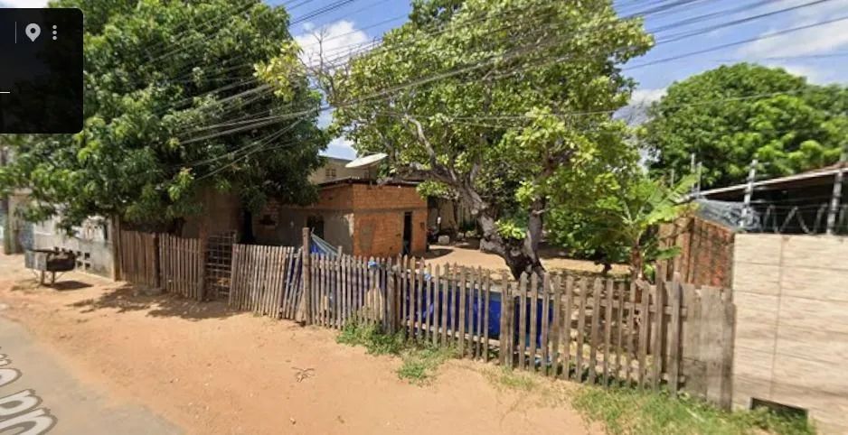 VENDE-SE UM TERRENO PERTO DA AV. ATAIDE TEIVE