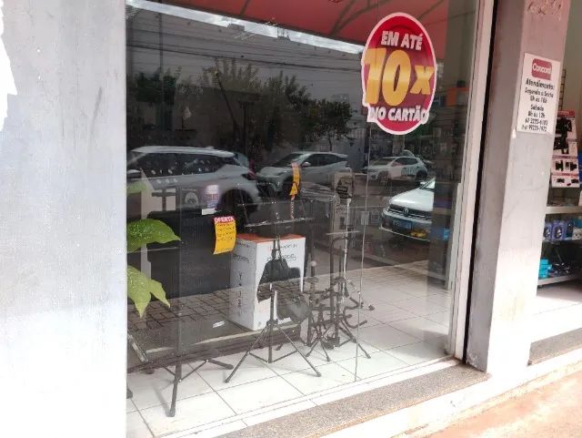 VENDE-SE LOJA. ELETRÔNICOS/INFORMÁTICA. FUNCIONANDO. CLIENTELA FORMADA - Foto 2
