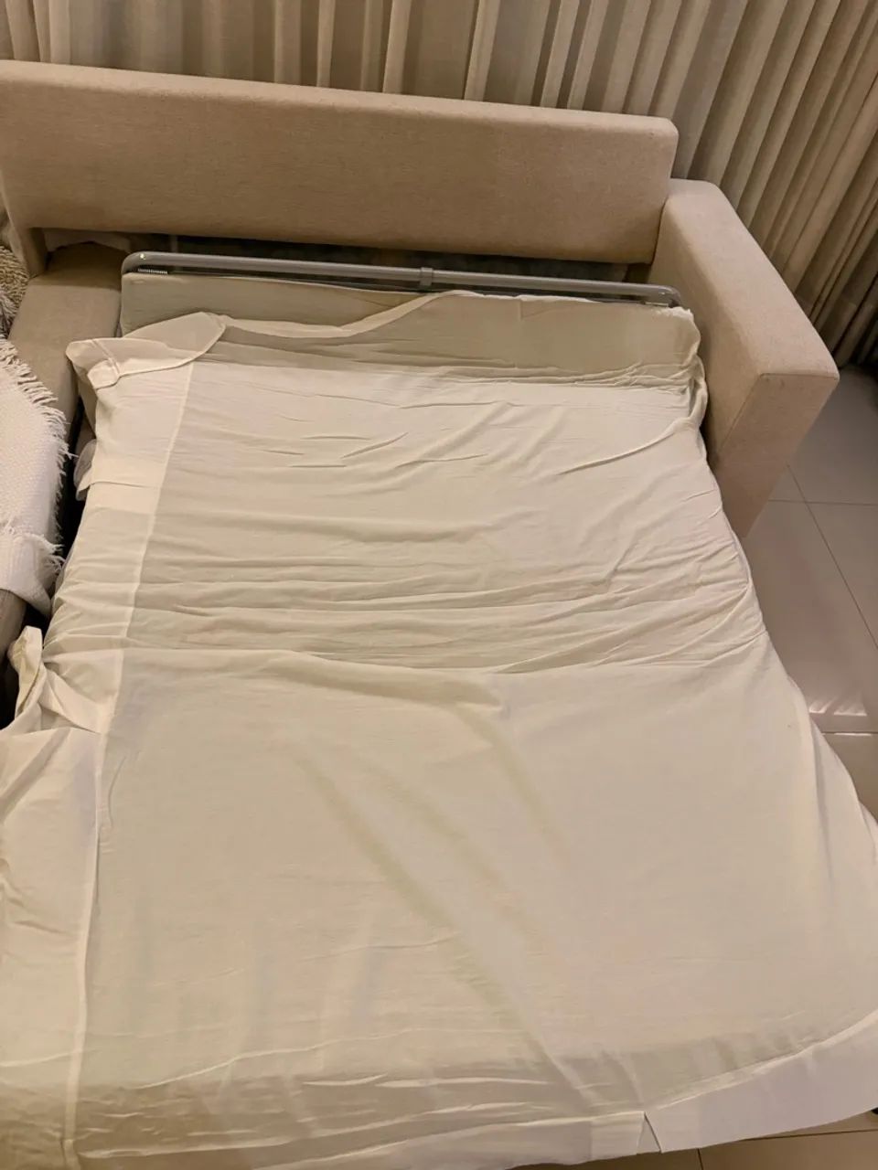 Sofá com cama Queen de 8 lugares Novo - Foto 3