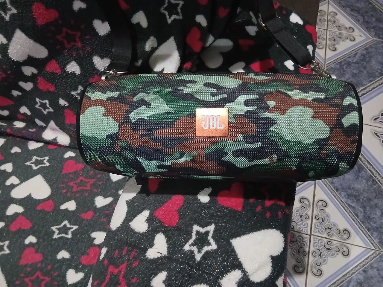 Vendo uma caxinha de show 120 reas