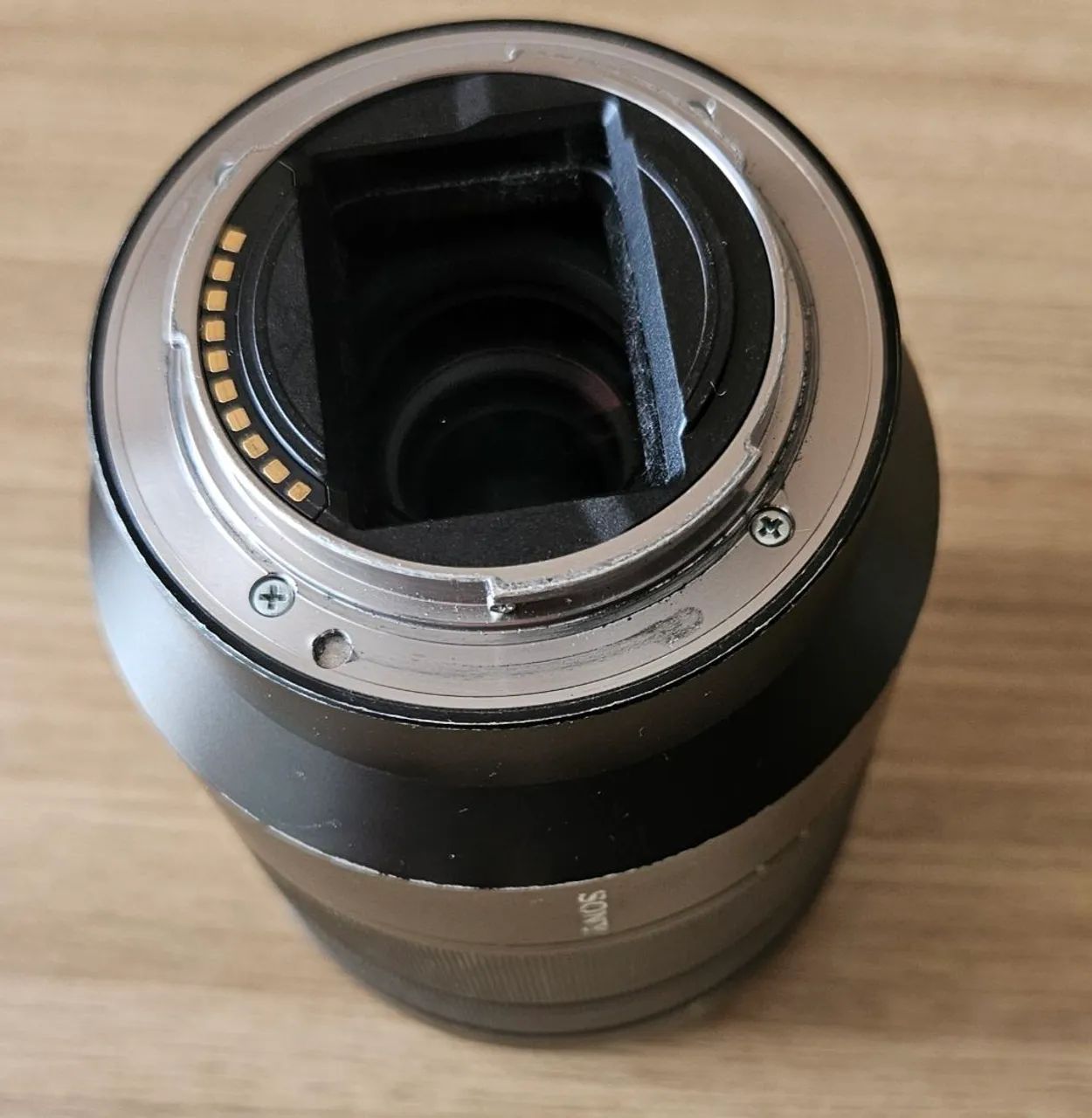 Lente sony Zeiss 24-70 f4 OSS (para peças) - Foto 4