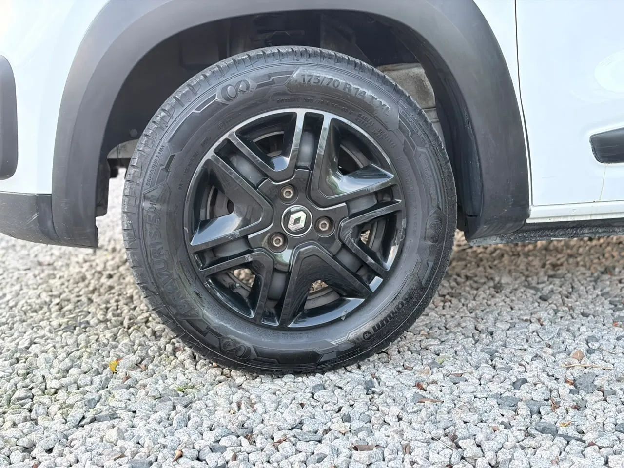 Renault Kwid Outsider 1.0 Flex 12V 5P Mec. 2022 - Foto 4