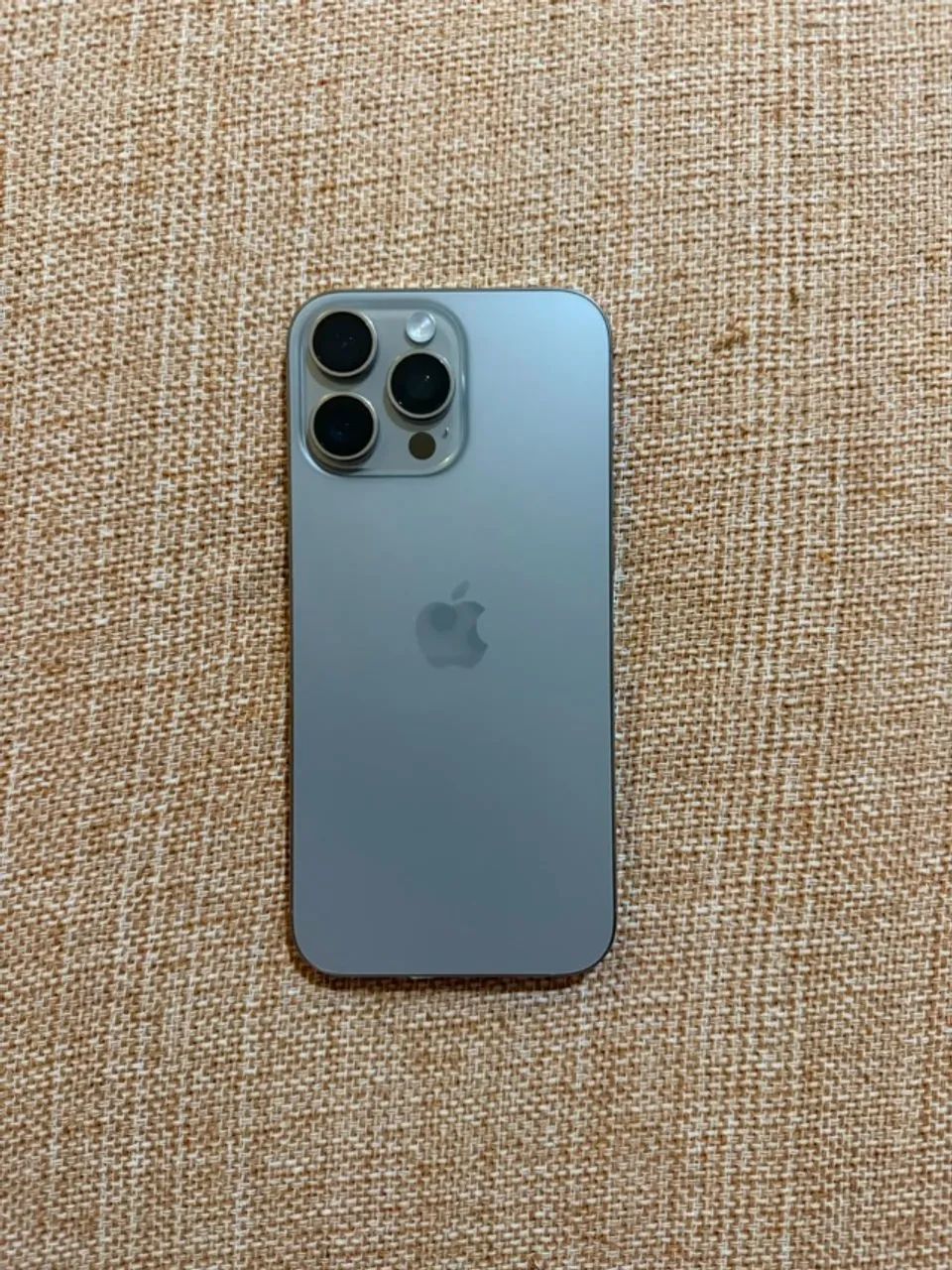 iPhone 16 Pro Max 256GB + Garantia
