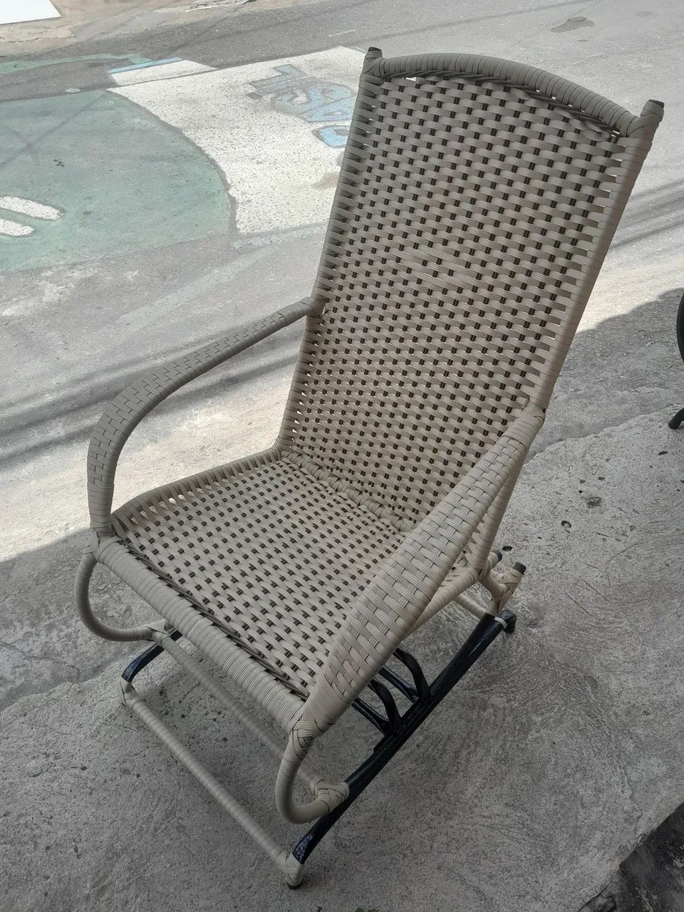 Cadeira de balanço 4 molas disponível  - Foto 4
