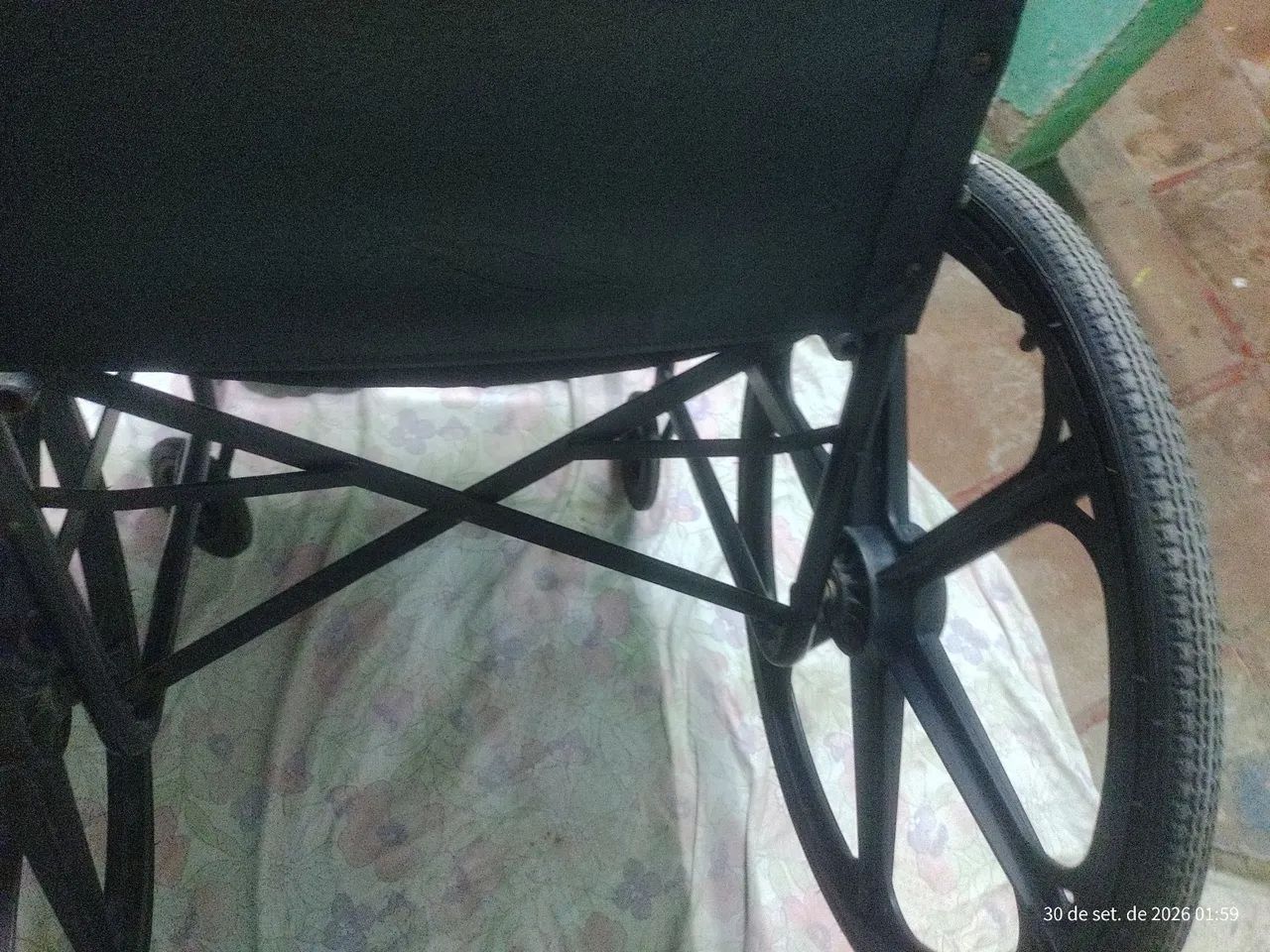 Cadeira de rodas para deficientes  - Foto 4